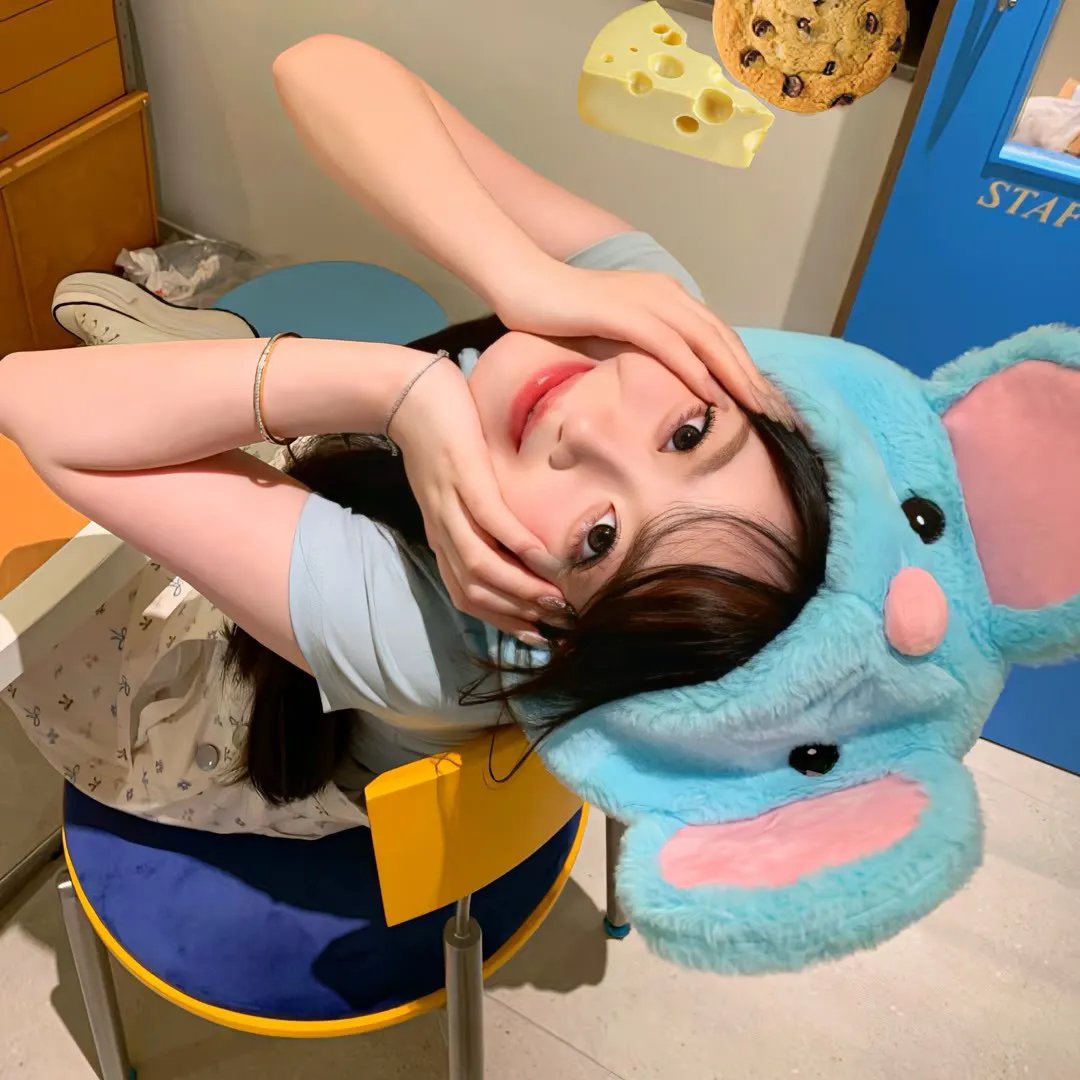 黑暗旅店海报
